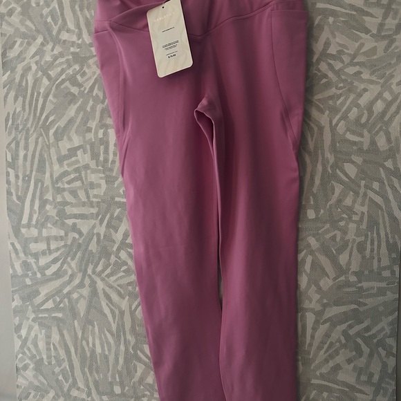 Fabletics 7/8 cropped legging BNWT - Picture 3 of 4